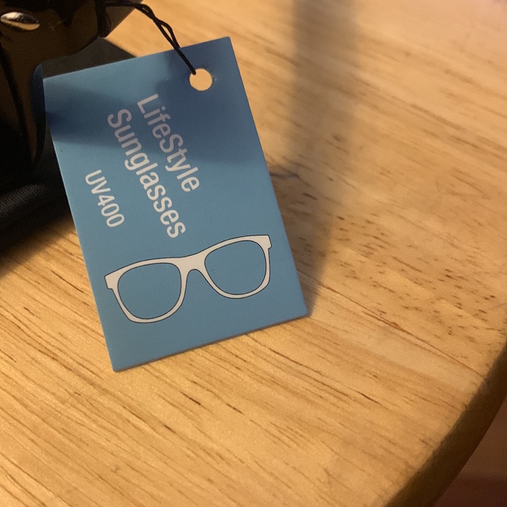 Sunglasses - Picture 2 of 3